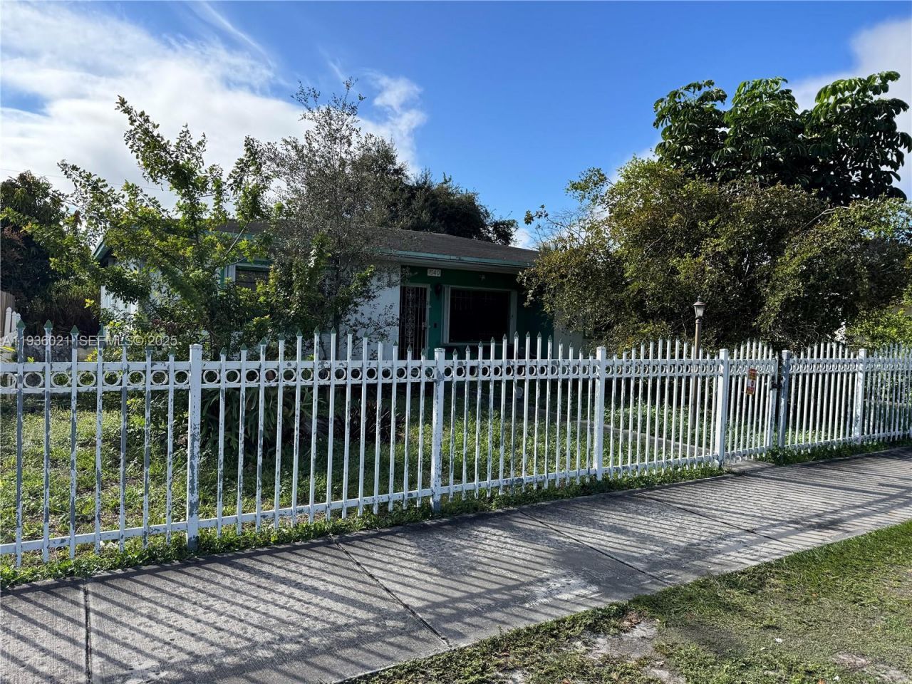 1540 NW 135th St, Miami, FL 33167 Photo