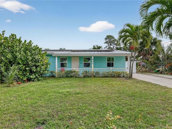 607 SE Cortez Avenue, Stuart, FL 34994
