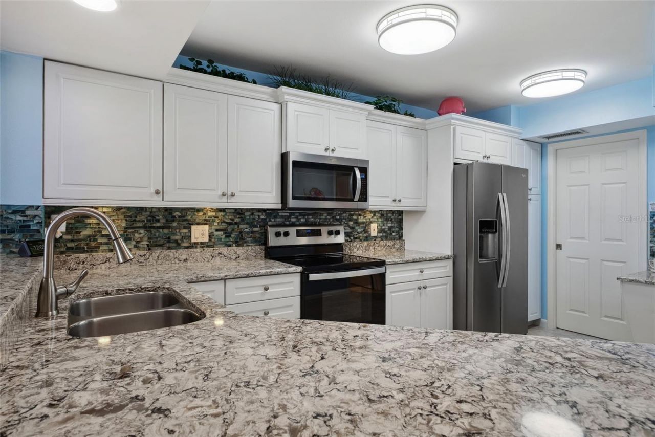 5151 Isla Key Boulevard S, Unit 421, Saint Petersburg, FL 33715 Photo