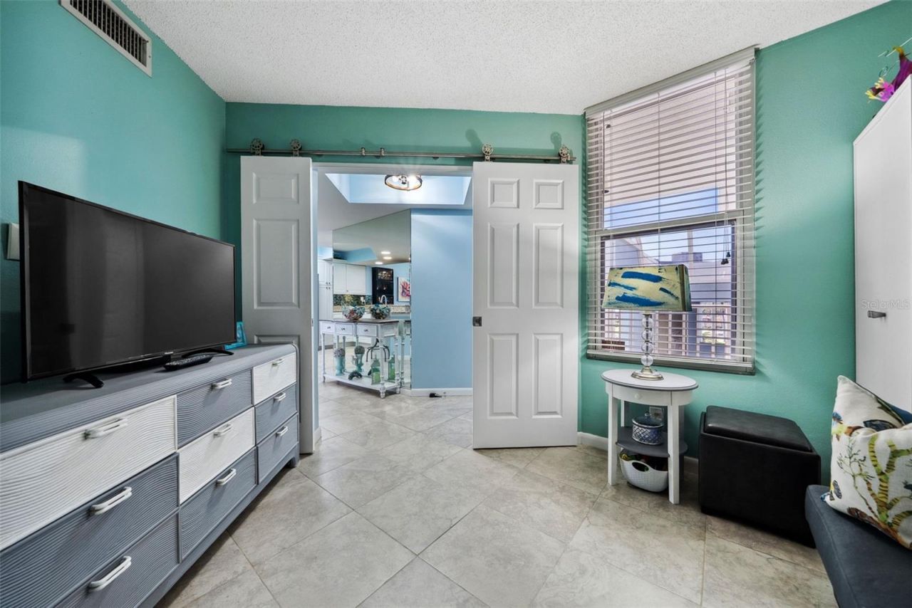 5151 Isla Key Boulevard S, Unit 421, Saint Petersburg, FL 33715 Photo