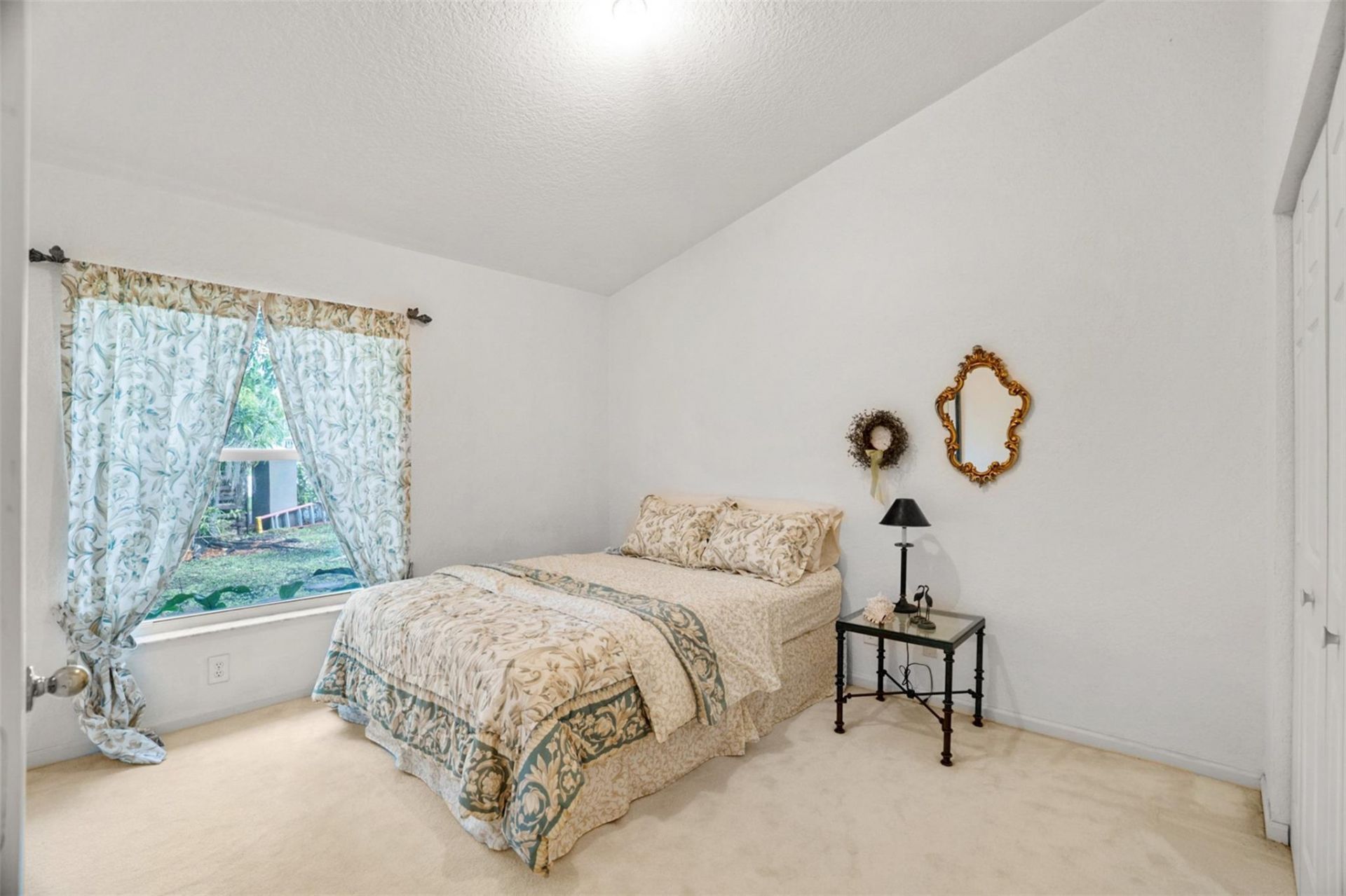 1012 SW 156th Avenue, Pembroke Pines, FL 33027 Photo