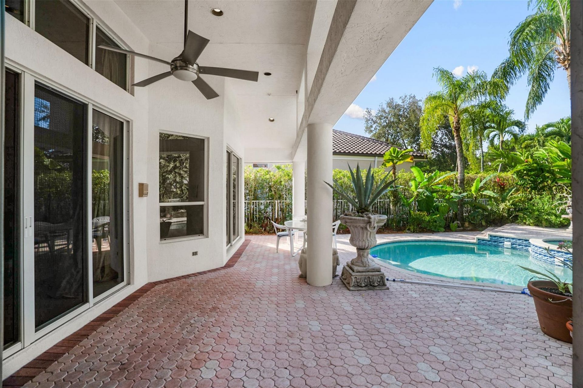 1012 SW 156th Avenue, Pembroke Pines, FL 33027 Photo