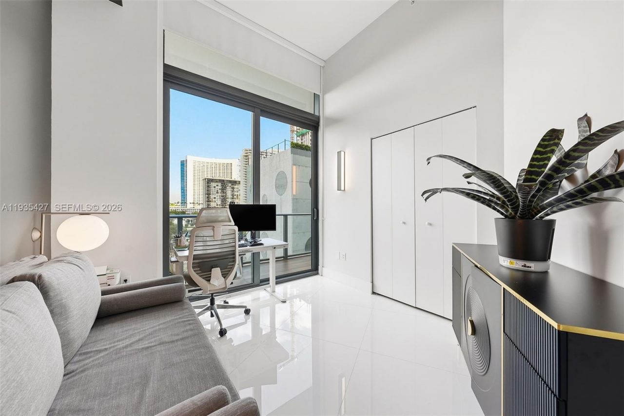 501 NE 31st St, Unit 401, Miami, FL 33137 Photo