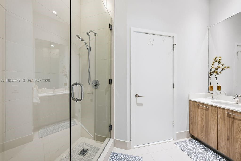 501 NE 31st St, Unit 401, Miami, FL 33137 Photo