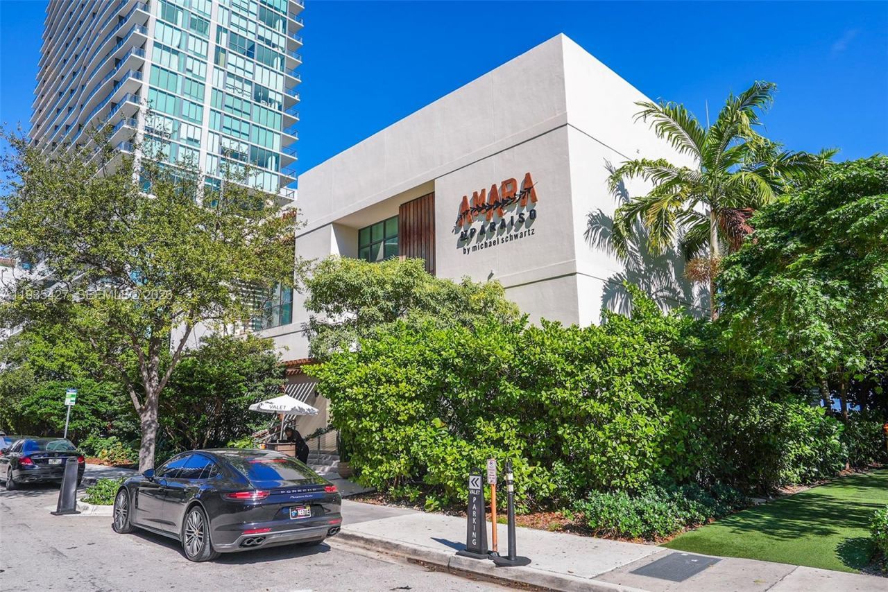 501 NE 31st St, Unit 401, Miami, FL 33137 Photo