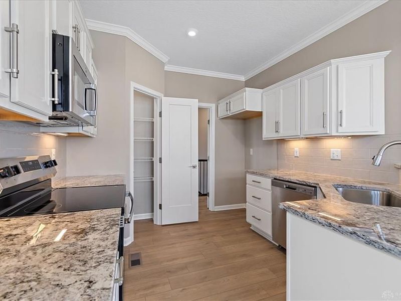 431 Bandon Dunes Court, Unit 12-204, Turtlecreek Township, OH 45036 Photo 5
