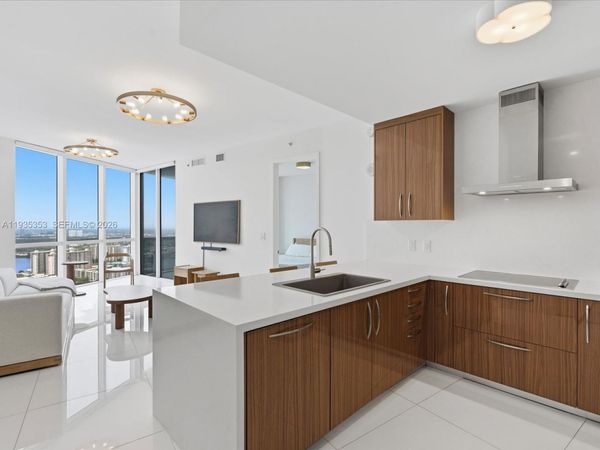 18201 Collins Ave, Unit 5508, Sunny Isles Beach, FL 33160