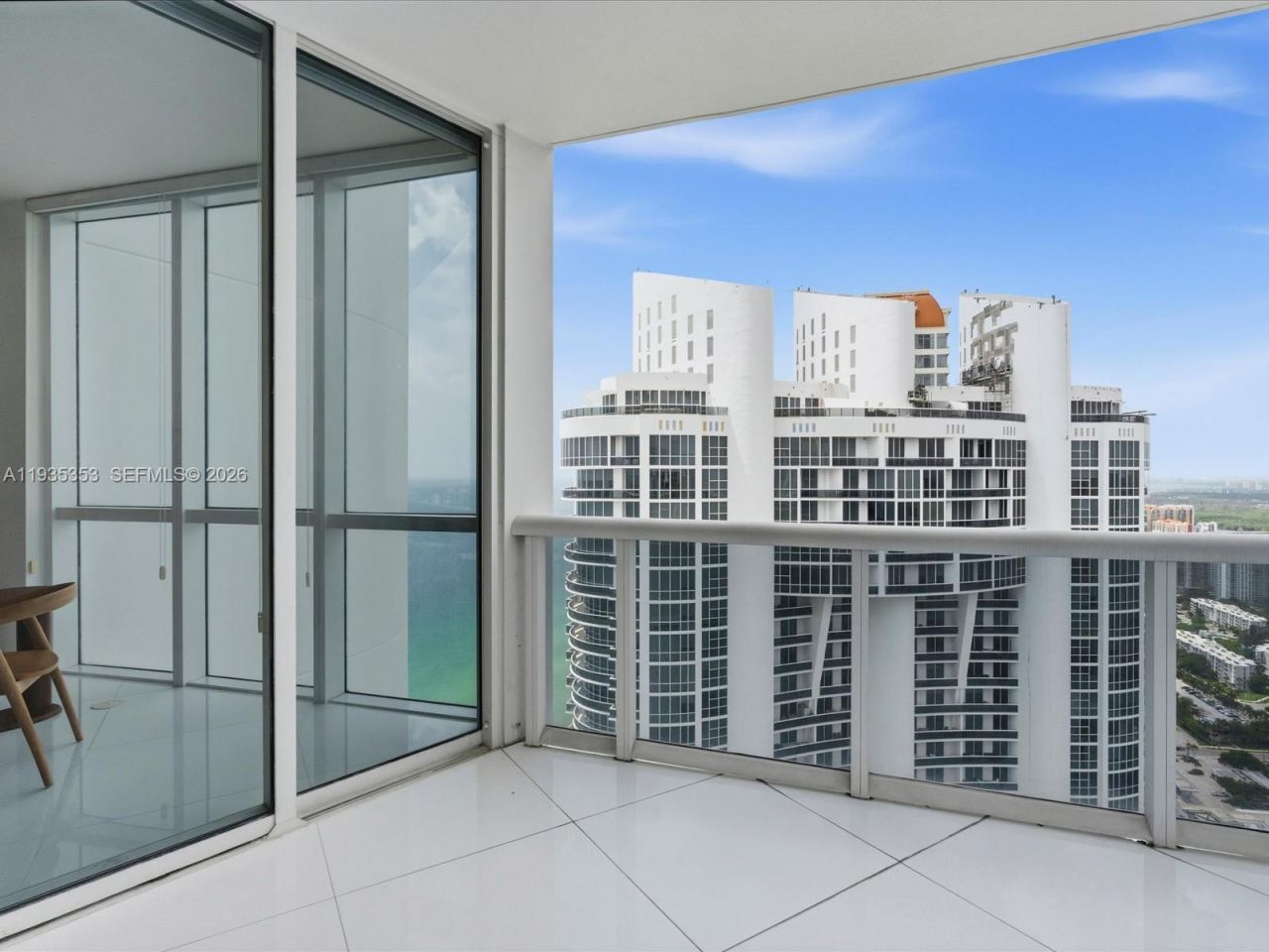 18201 Collins Ave, Unit 5508, Sunny Isles Beach, FL 33160 Photo