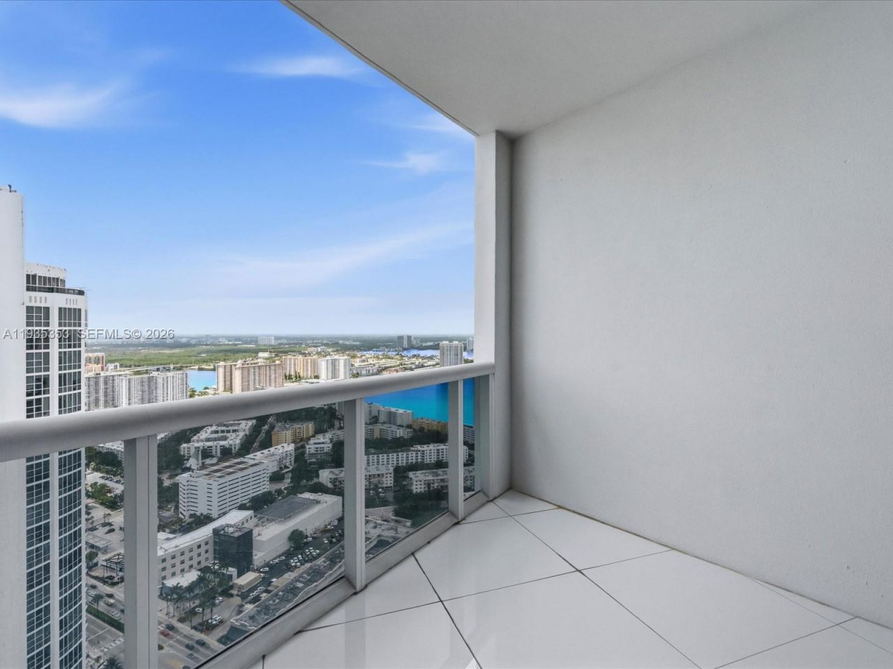 18201 Collins Ave, Unit 5508, Sunny Isles Beach, FL 33160 Photo