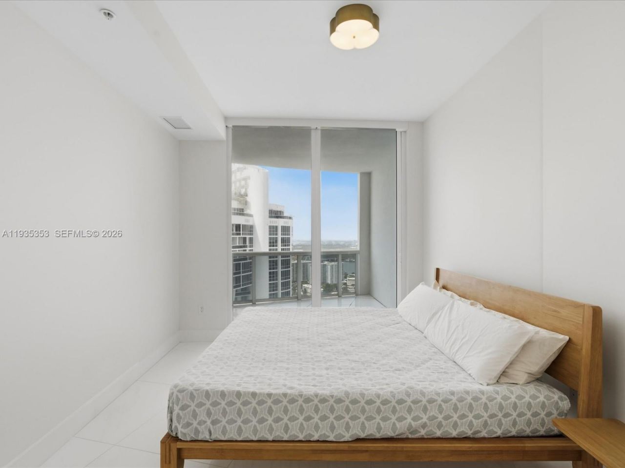 18201 Collins Ave, Unit 5508, Sunny Isles Beach, FL 33160 Photo