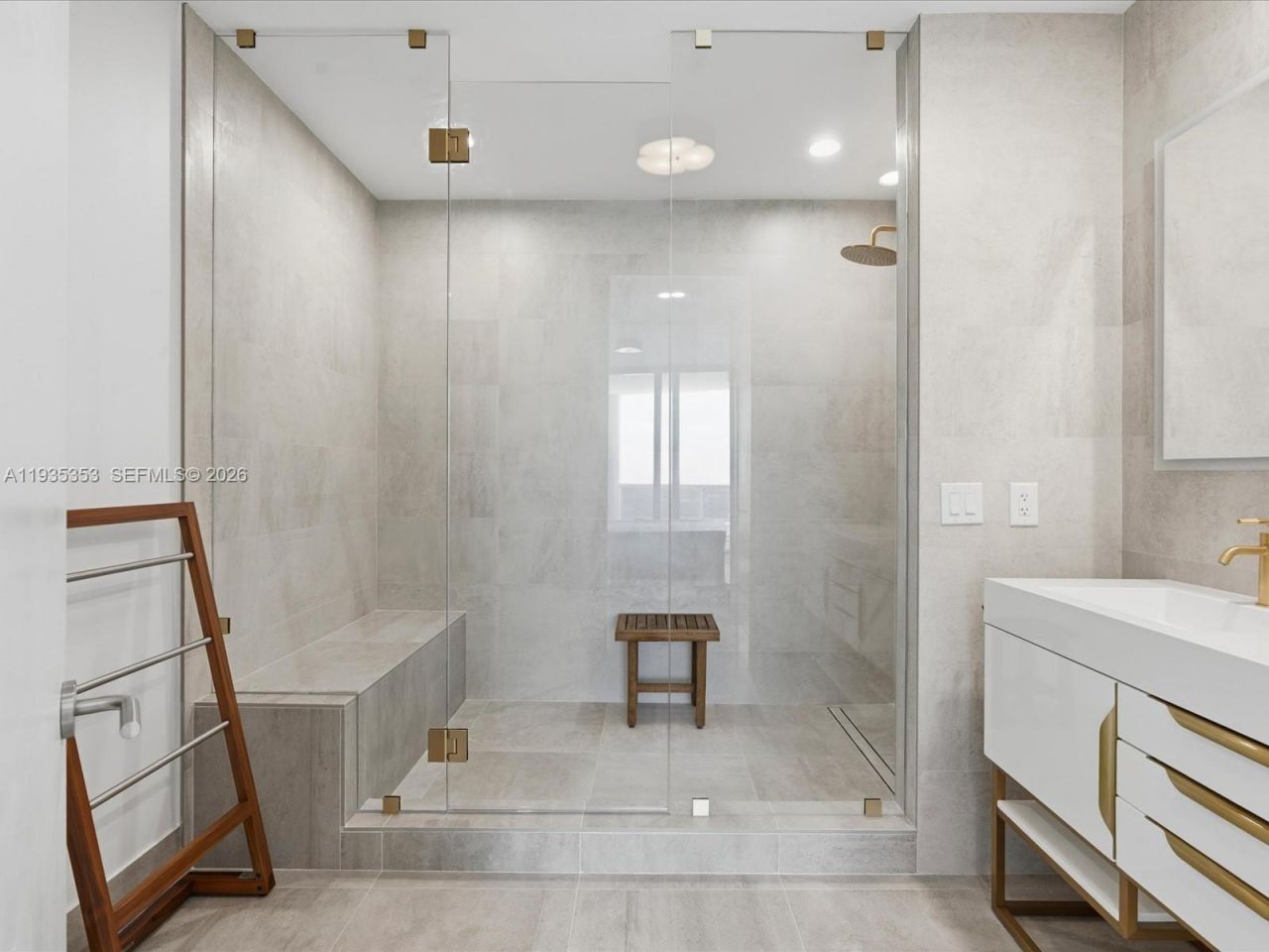 18201 Collins Ave, Unit 5508, Sunny Isles Beach, FL 33160 Photo
