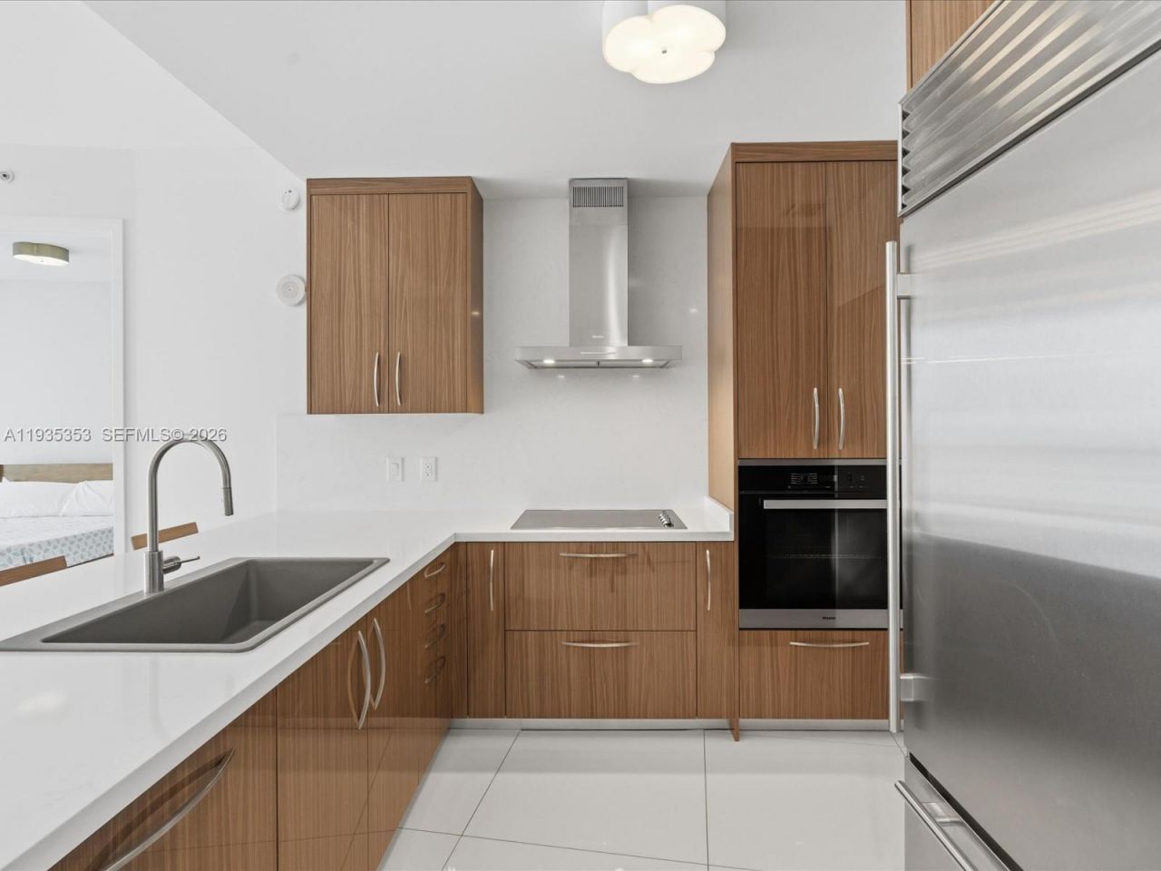 18201 Collins Ave, Unit 5508, Sunny Isles Beach, FL 33160 Photo