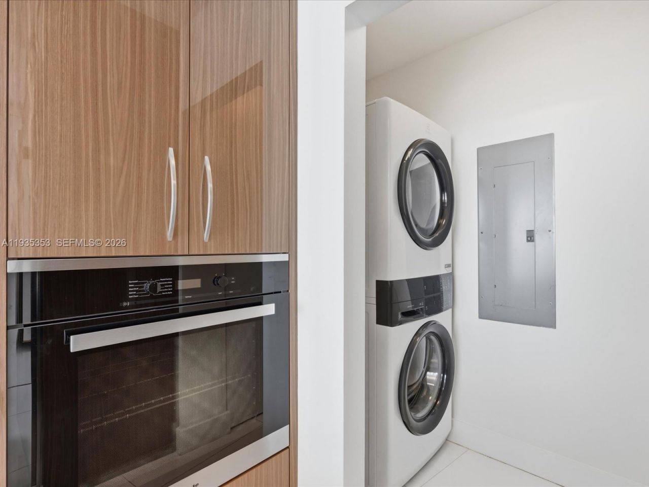 18201 Collins Ave, Unit 5508, Sunny Isles Beach, FL 33160 Photo