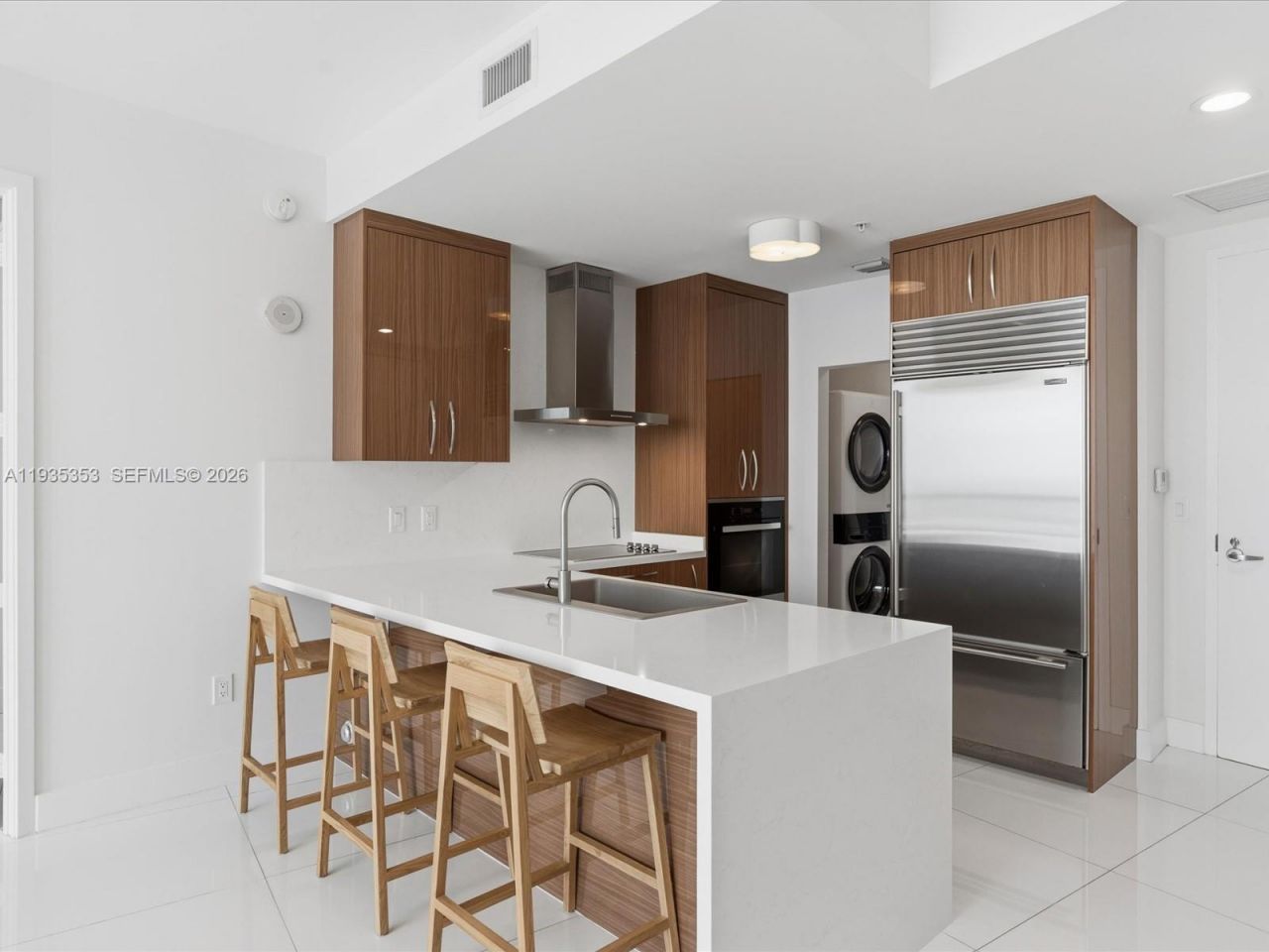 18201 Collins Ave, Unit 5508, Sunny Isles Beach, FL 33160 Photo