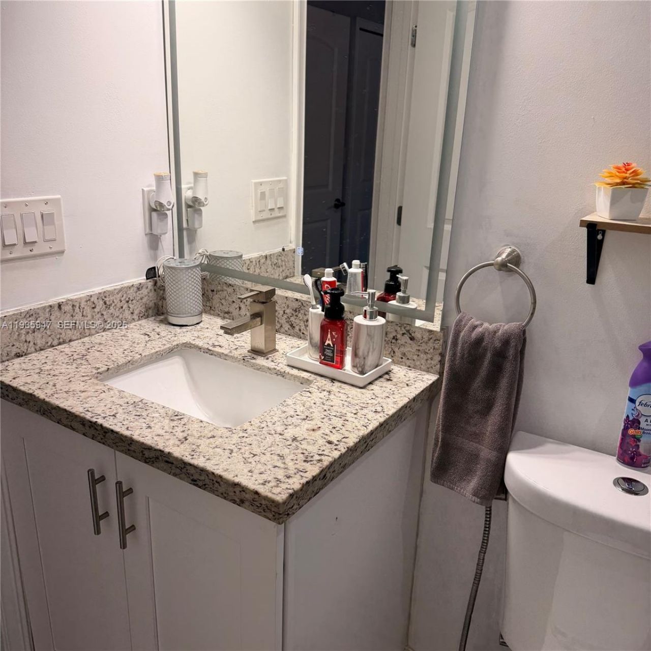 3140 NW 60th St, Miami, FL 33142 Photo