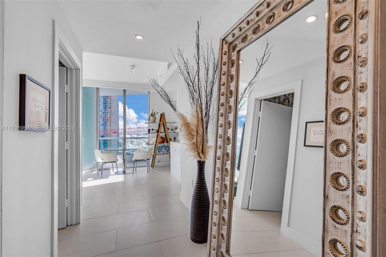 900 Biscayne Blvd , Unit 2312, Miami, FL 33132 Photo