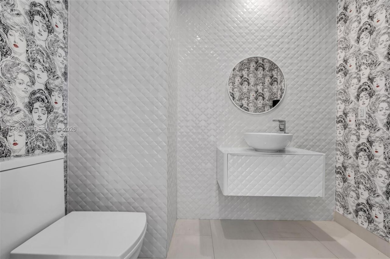 900 Biscayne Blvd , Unit 2312, Miami, FL 33132 Photo