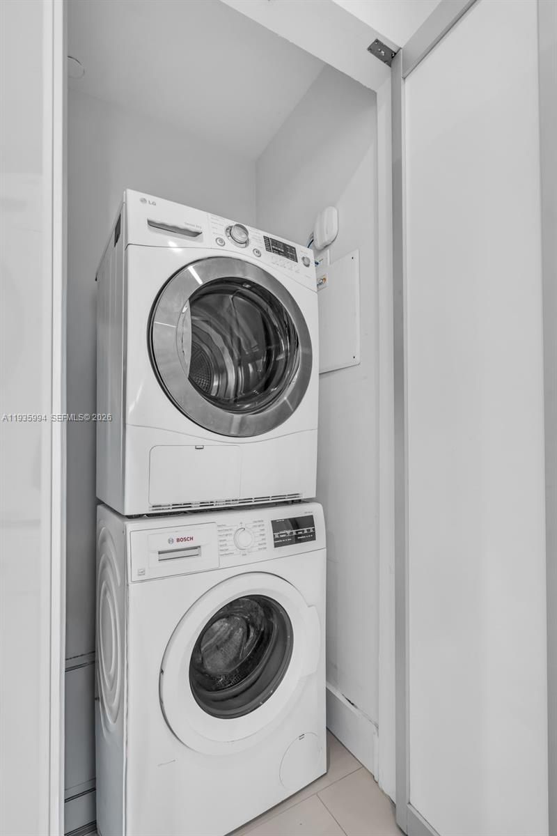 900 Biscayne Blvd , Unit 2312, Miami, FL 33132 Photo