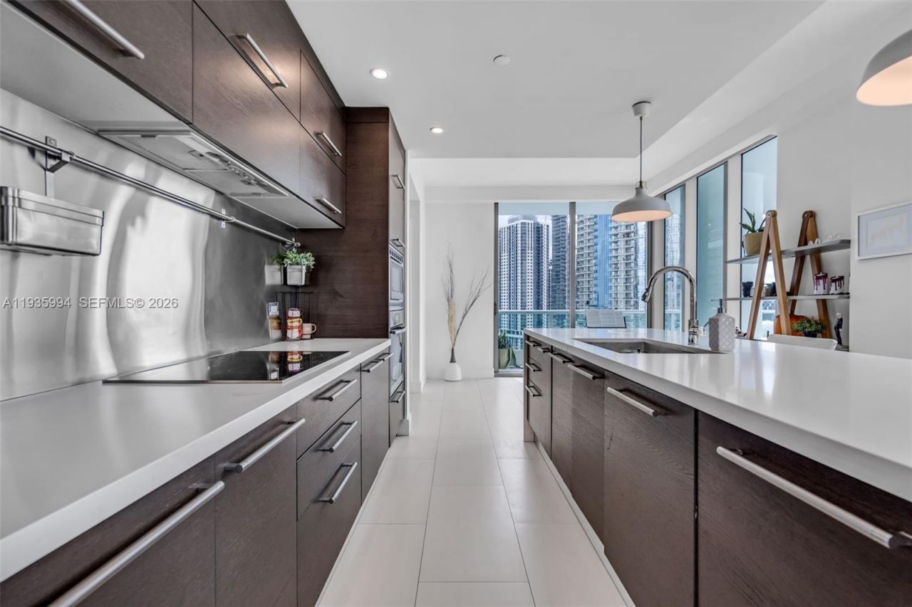 900 Biscayne Blvd , Unit 2312, Miami, FL 33132 Photo