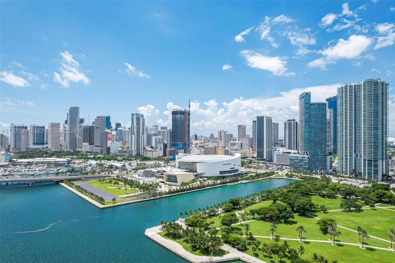 900 Biscayne Blvd , Unit 2312, Miami, FL 33132 Photo