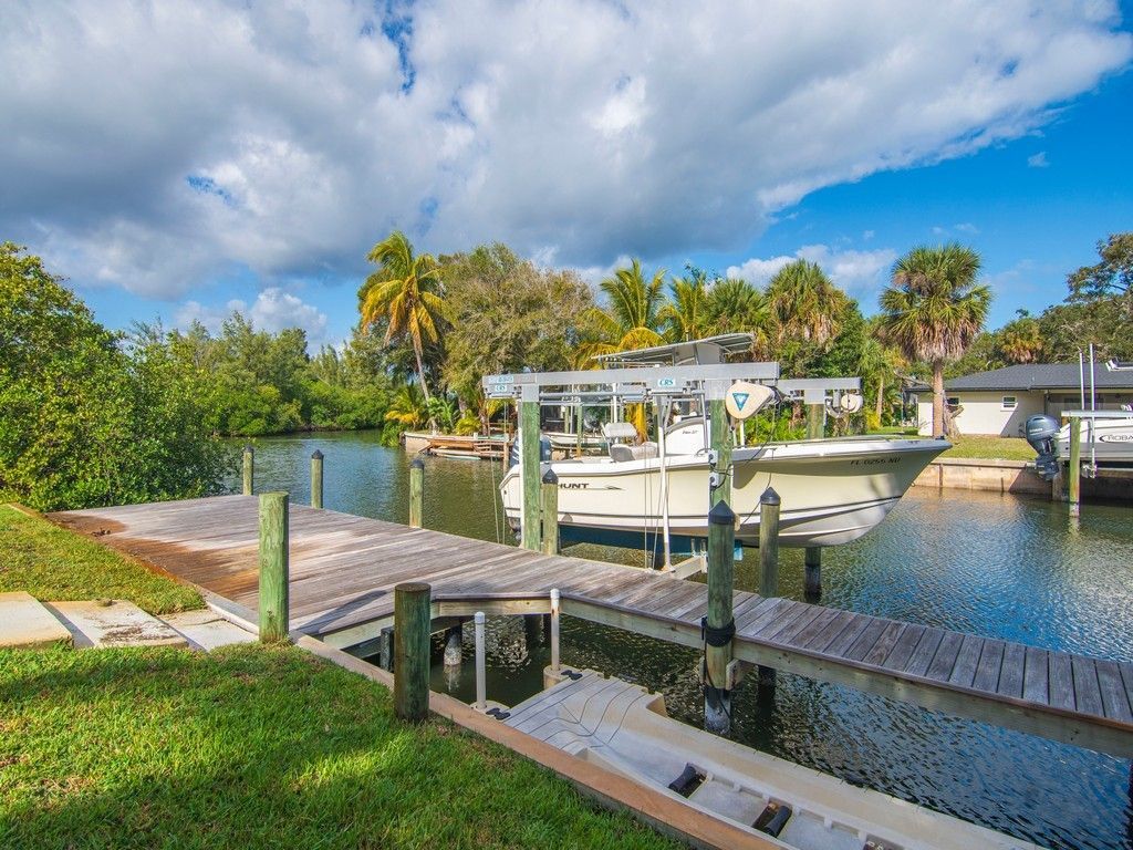 721 Shore Drive, Vero Beach, FL 32963 Photo