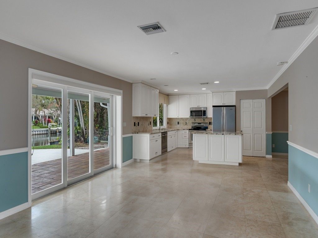 721 Shore Drive, Vero Beach, FL 32963 Photo