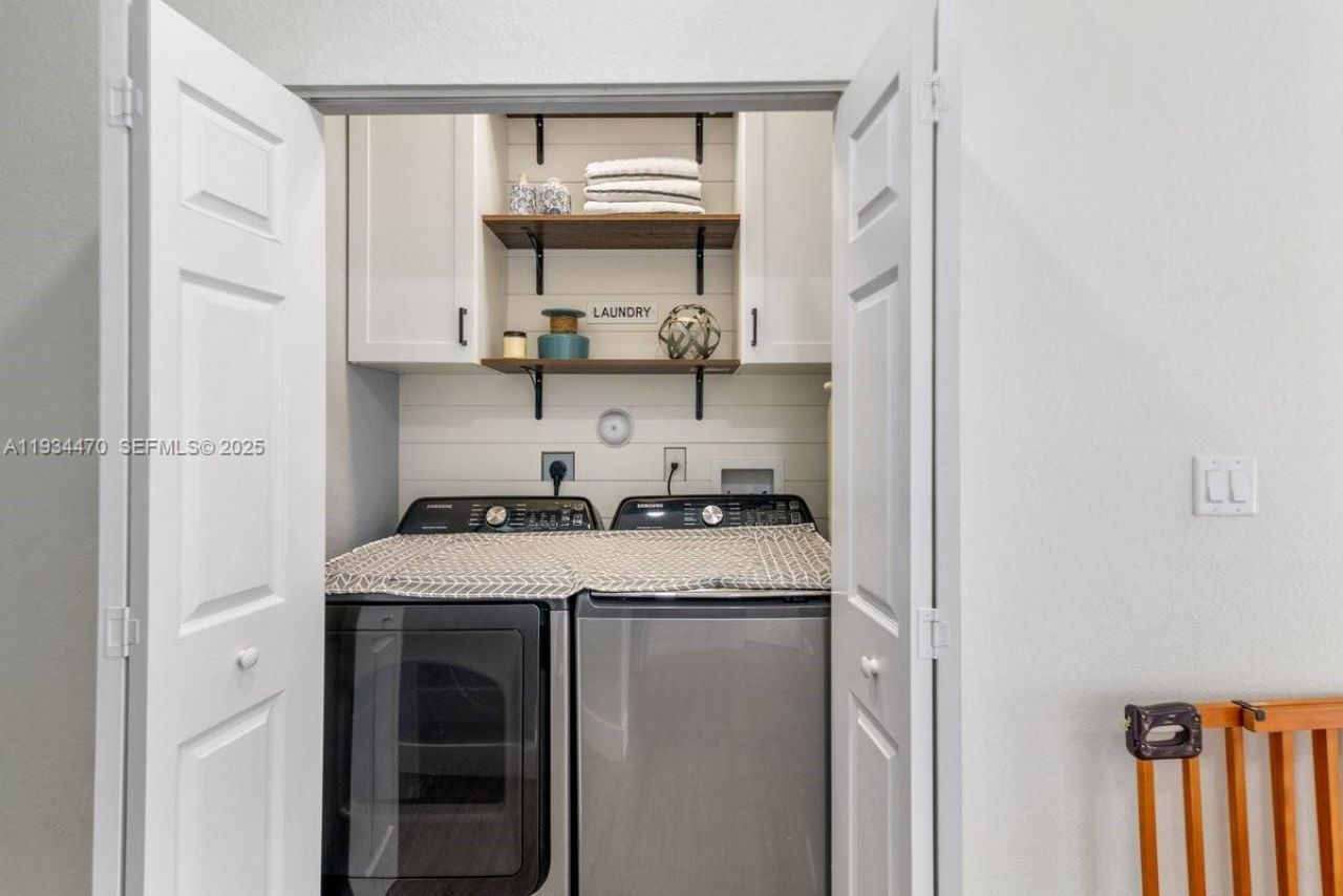 2417 NE 2nd Dr, Homestead, FL 33033 Photo