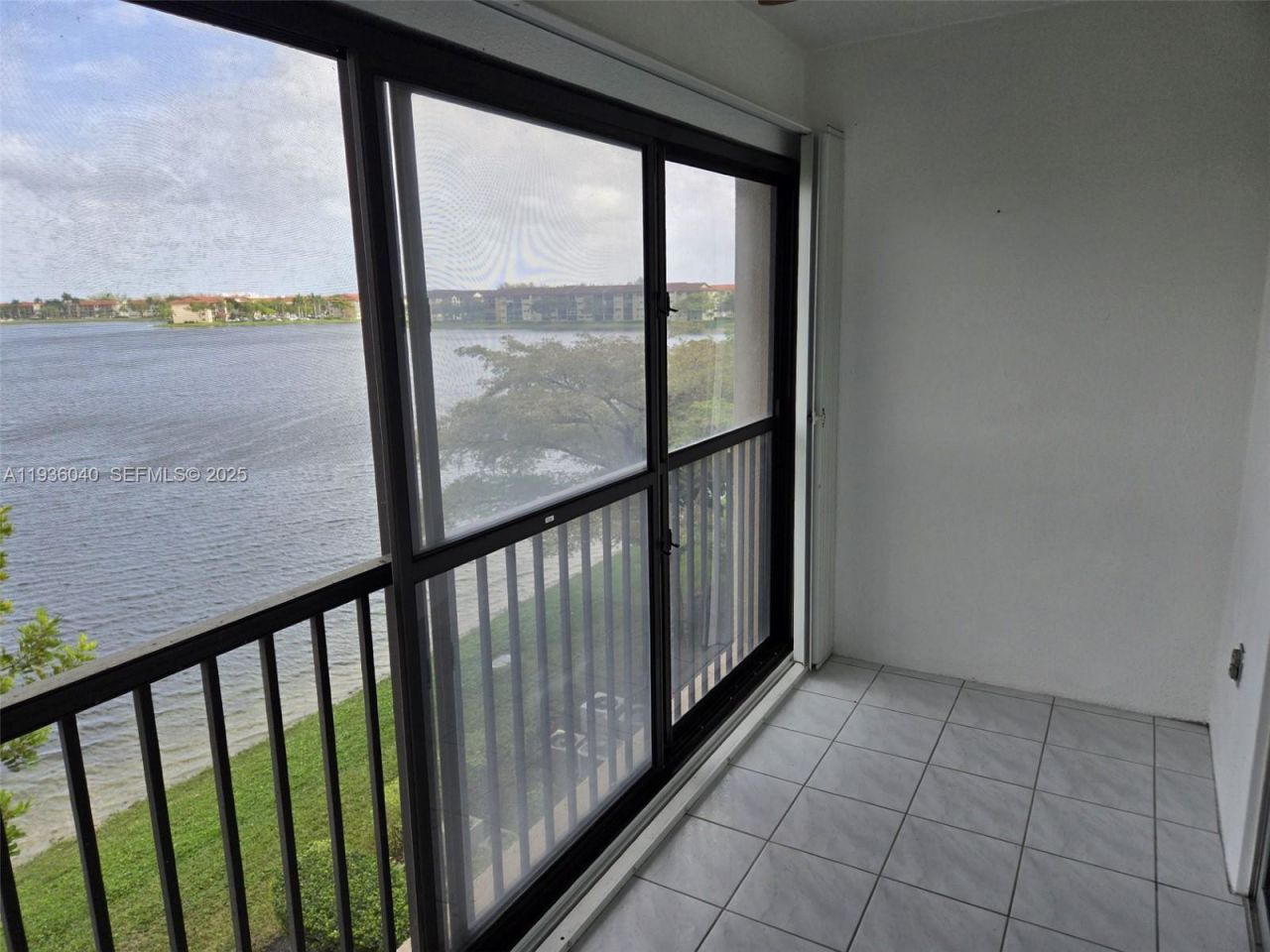 13355 SW 16th Ct, Unit 406E, Pembroke Pines, FL 33027 Photo