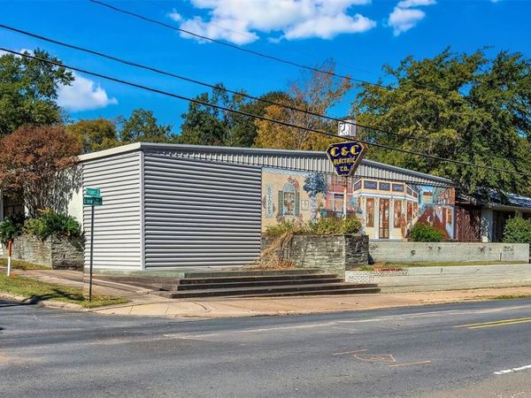 2430 Line Avenue, Shreveport, LA 71104