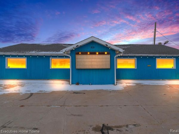 521 24th Street , Port Huron, MI 48060