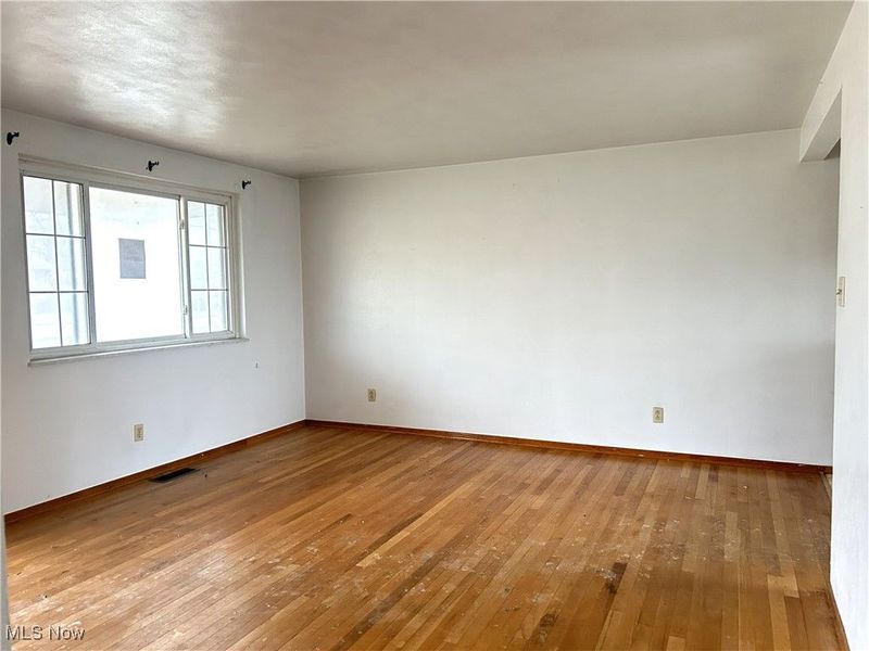 225 Petrick Ave, Mingo Junction, OH 43938 Photo 4