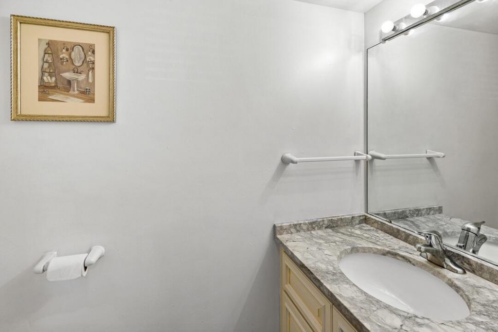 1402 Nebraska Avenue, Unit 13, Fort Pierce, FL 34950 Photo