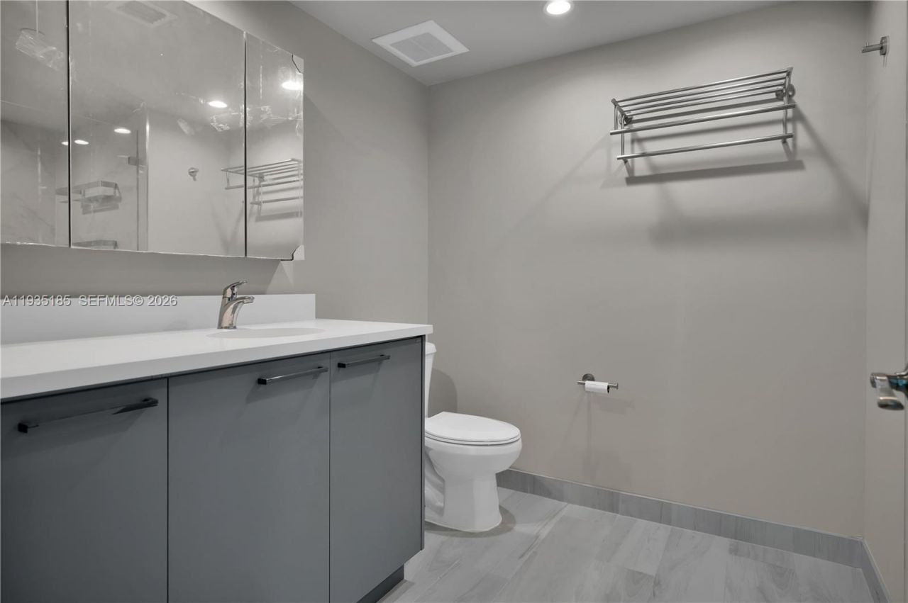 1150 101st St, Unit 503, Bay Harbor Islands, FL 33154 Photo