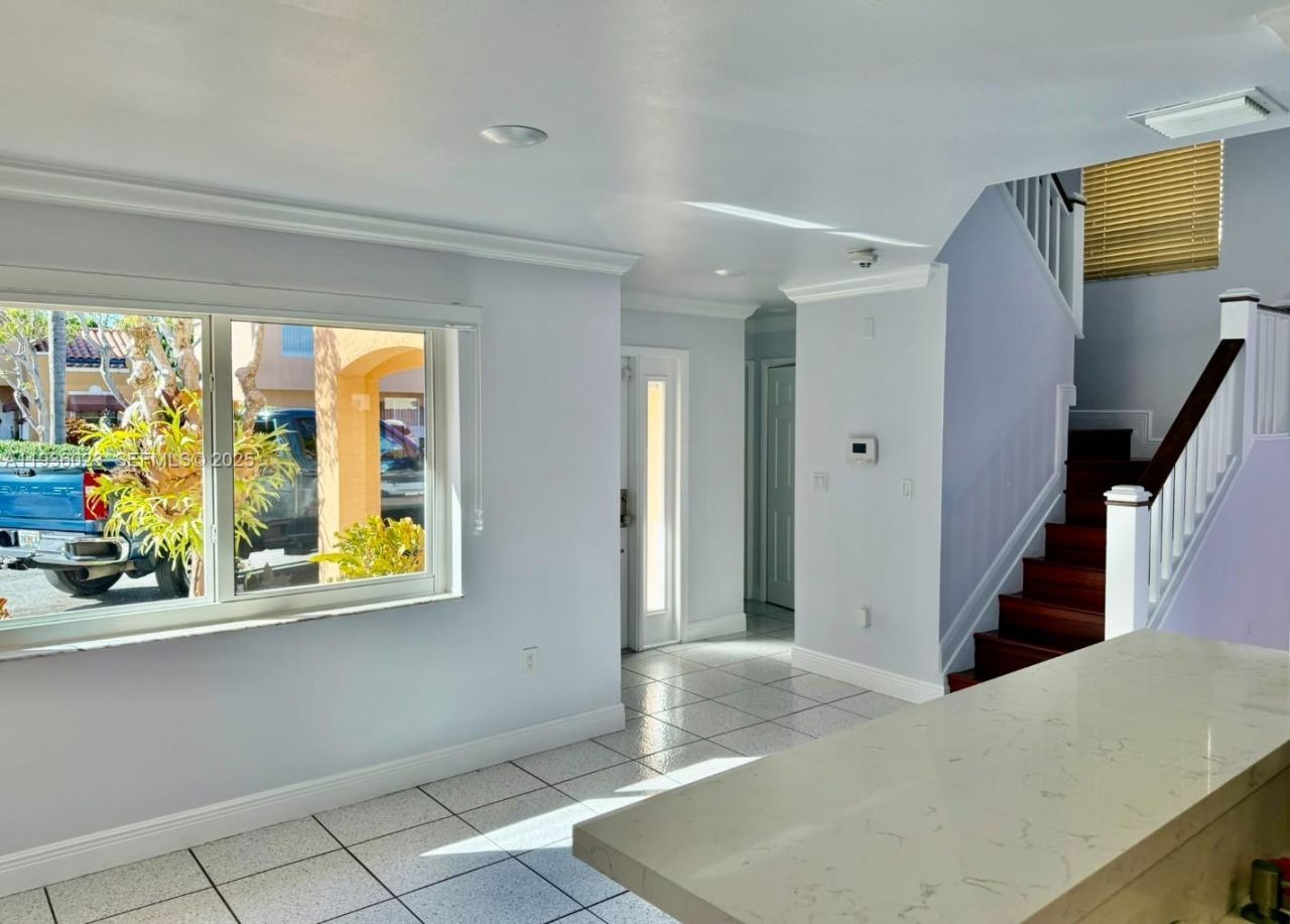 8510 NW 1st Ter, Miami, FL 33126 Photo