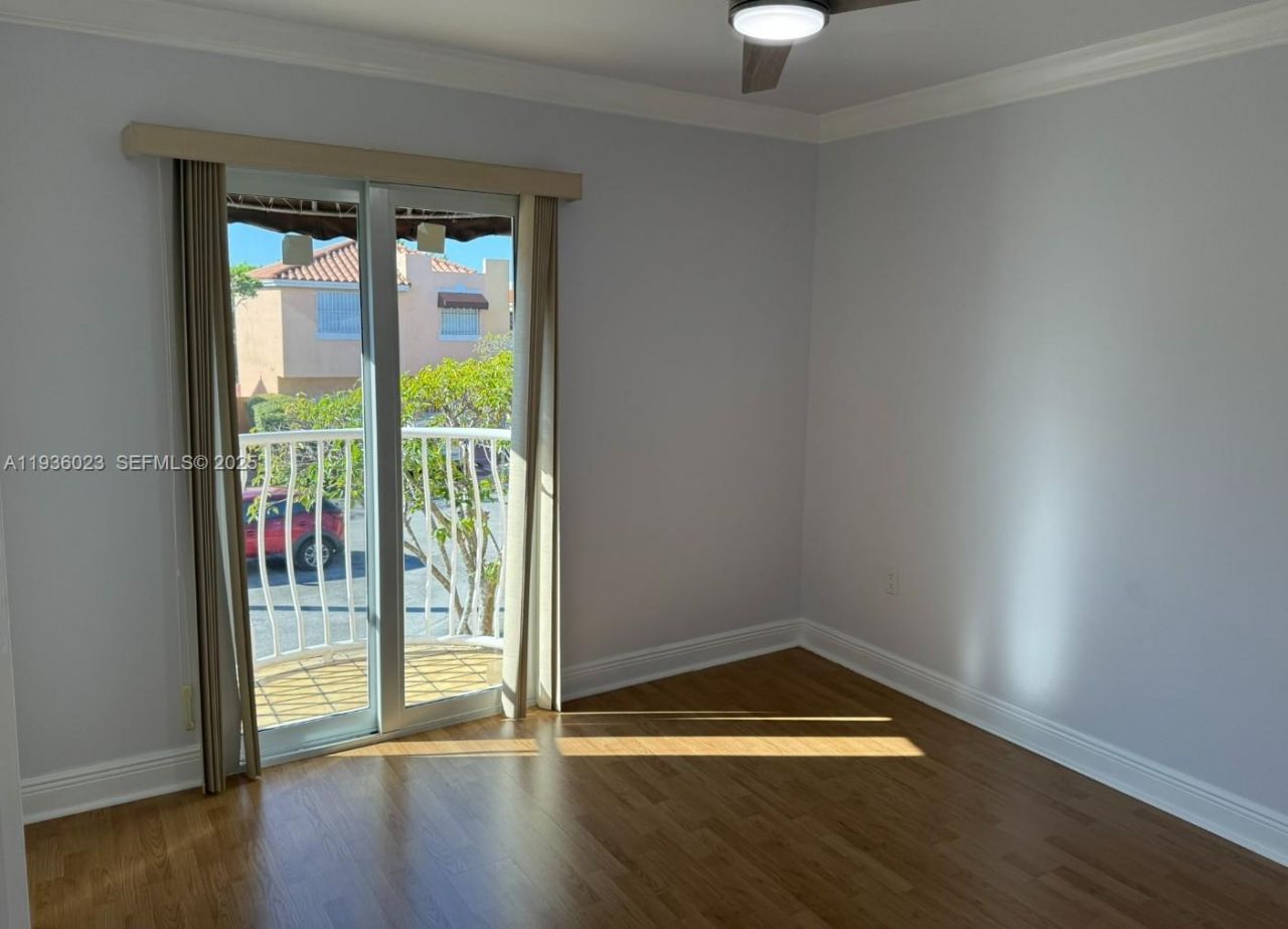 8510 NW 1st Ter, Miami, FL 33126 Photo