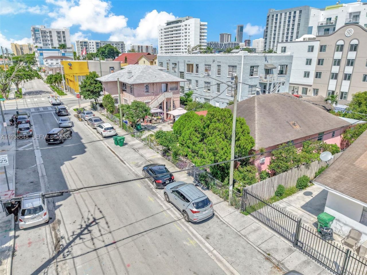 119 SW 7th Ave , Miami, FL 33130 Photo