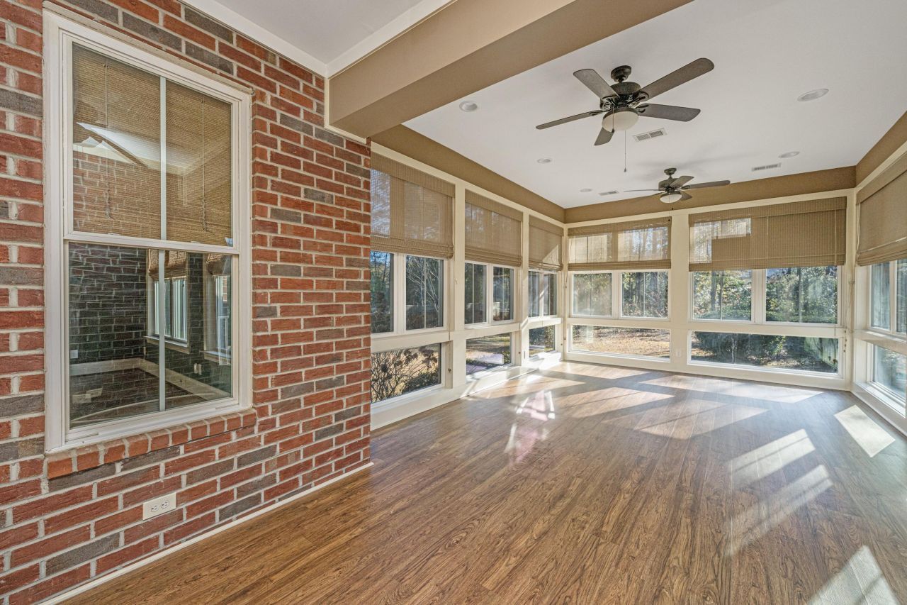 1007 Mt Whitney Drive Photo 14