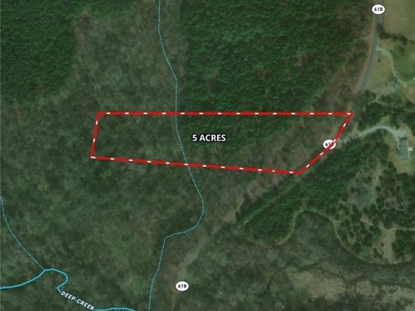 5100 Indian Oak Road, Crewe, VA 23930