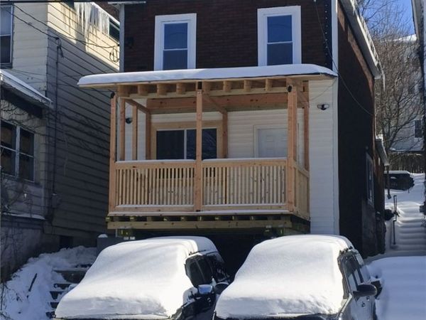 210 N 4th St, Jeannette, PA 15644