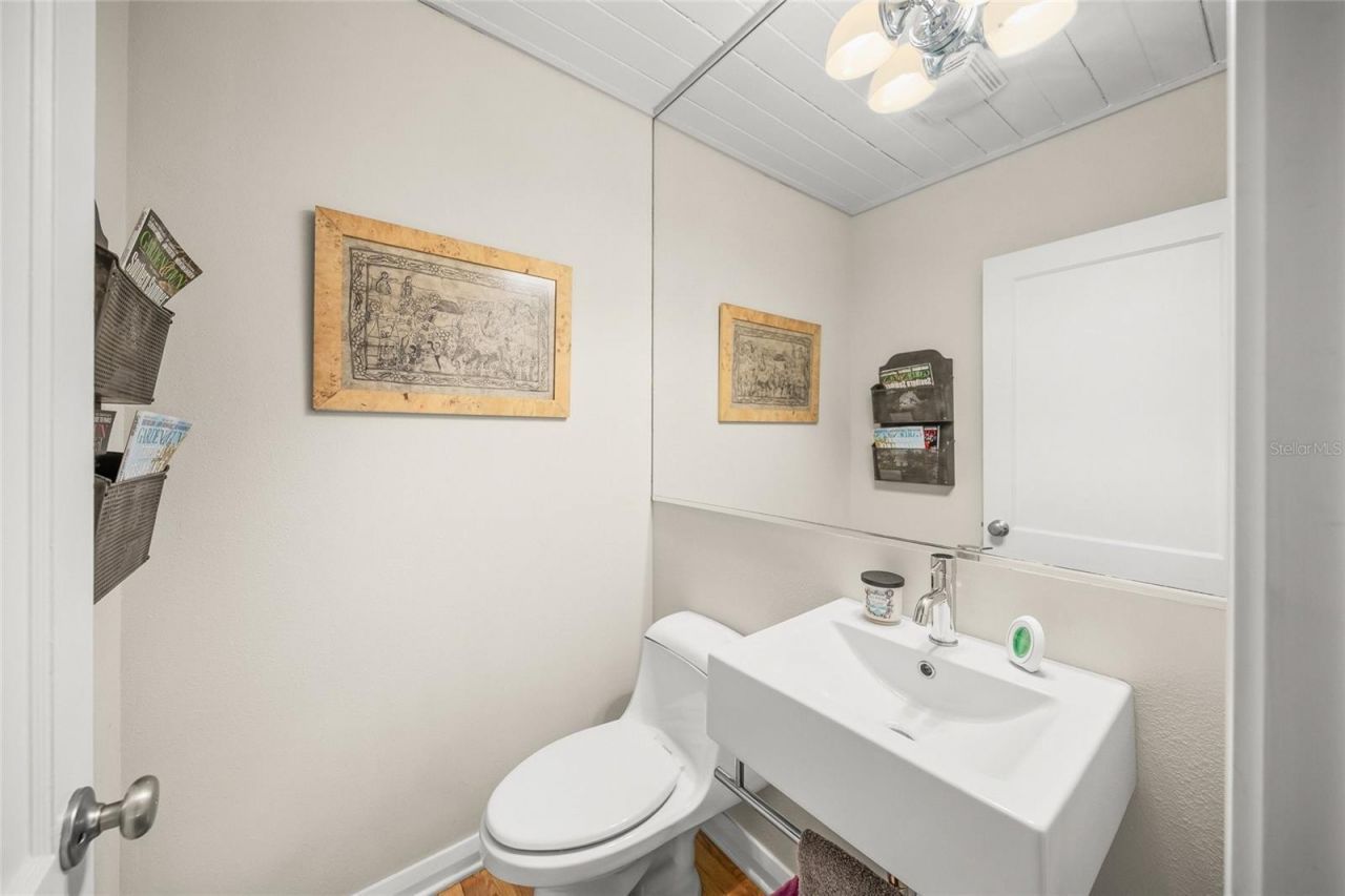 3331 Old Oak Drive, Sarasota, FL 34239 Photo