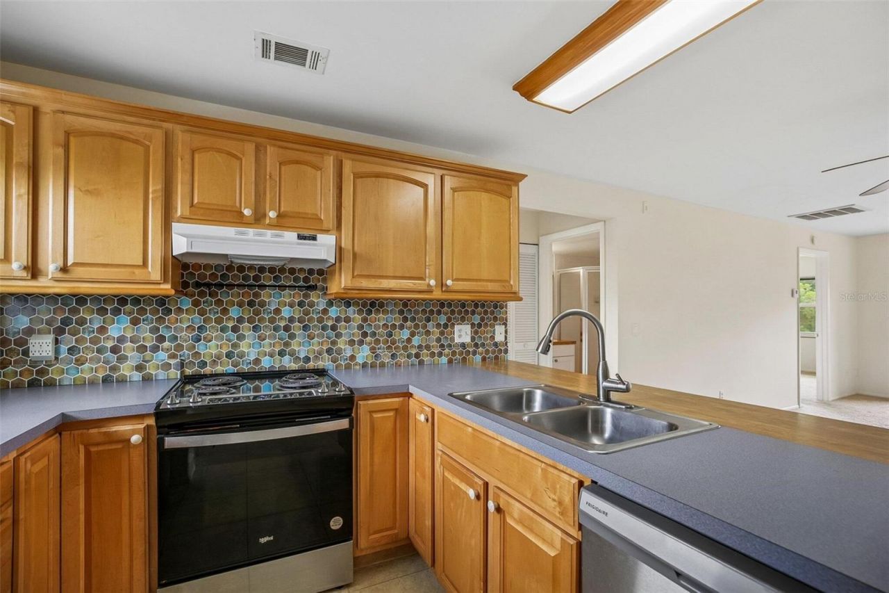 26485 Rampart Boulevard, Unit A27, Punta Gorda, FL 33983 Photo