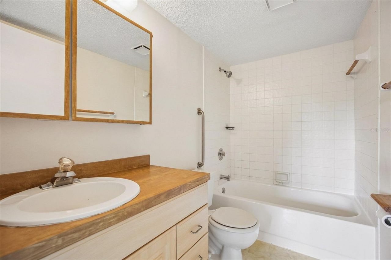 26485 Rampart Boulevard, Unit A27, Punta Gorda, FL 33983 Photo