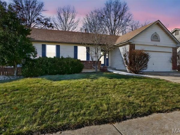 16090 Nantucket Island Drive, Wildwood, MO 63040