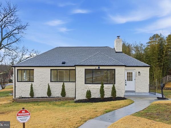 5621 HAWTHORNE STREET, LANDOVER, MD 20785