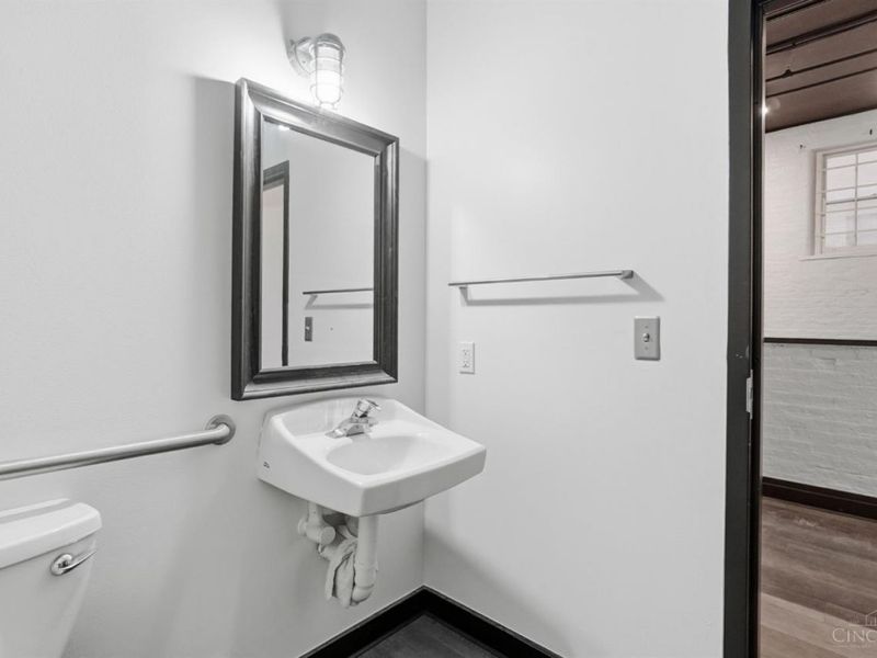 1010 Race Street, Cincinnati, OH 45202 Photo 24