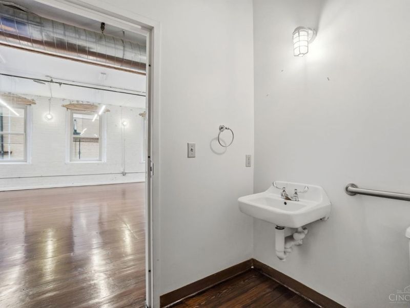 1010 Race Street, Cincinnati, OH 45202 Photo 65