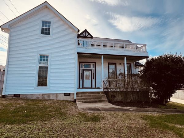 748 Main St, Clarksville, TN 37040