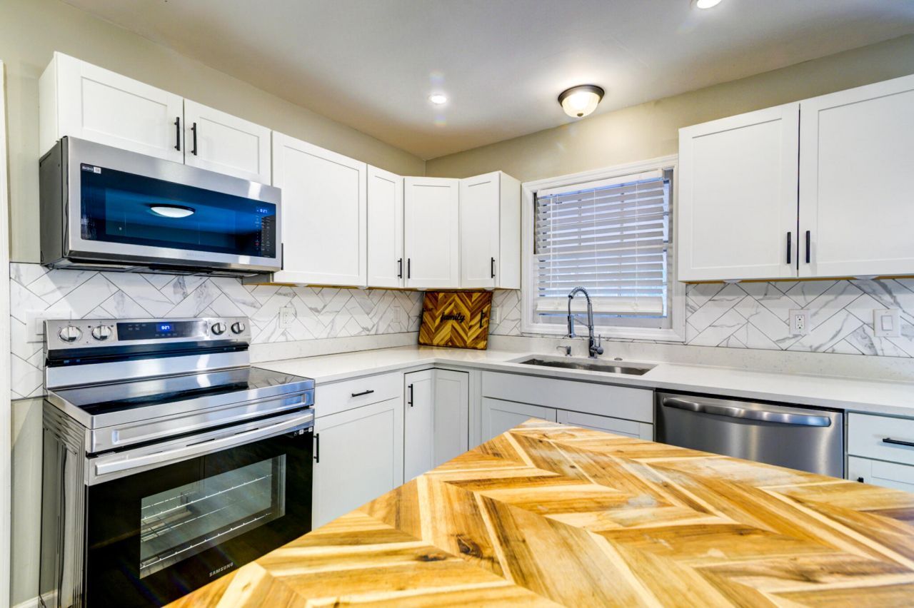 1027 Harrison Road Photo 11