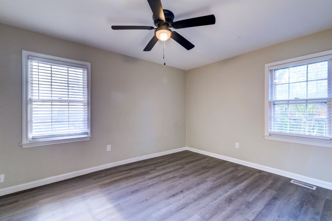 1027 Harrison Road Photo 18