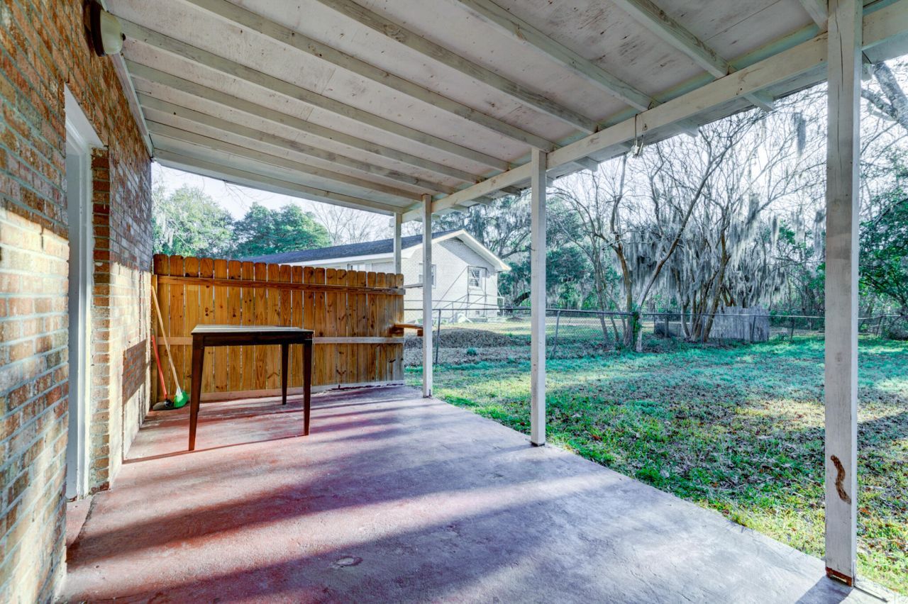 1027 Harrison Road Photo 23